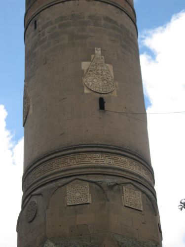 Мечеть Serafiye резной минарет битлис