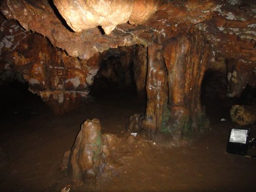 ходы в пещере Астма